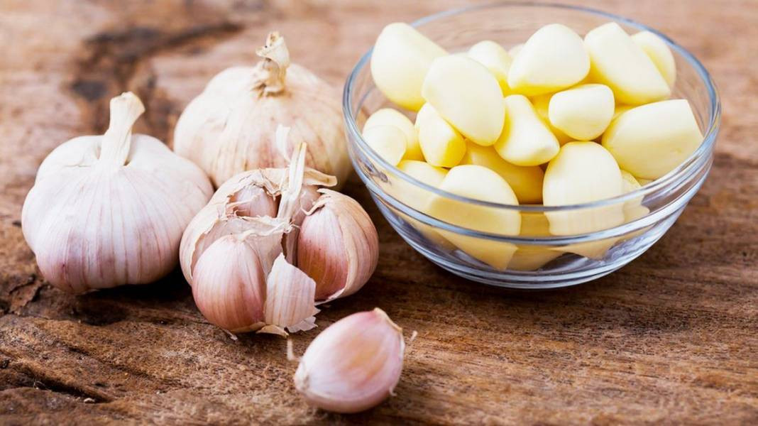 Sarımsağı tuzlu fıstık gibi soymanın sırrı bulundu! Aslında bu kadar basitmiş - Resim: 27